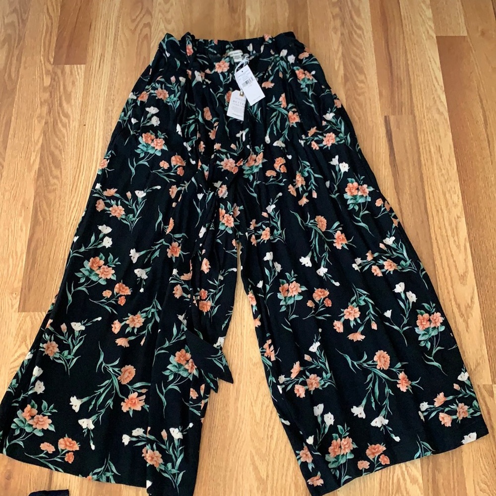 AE Printed crop pants